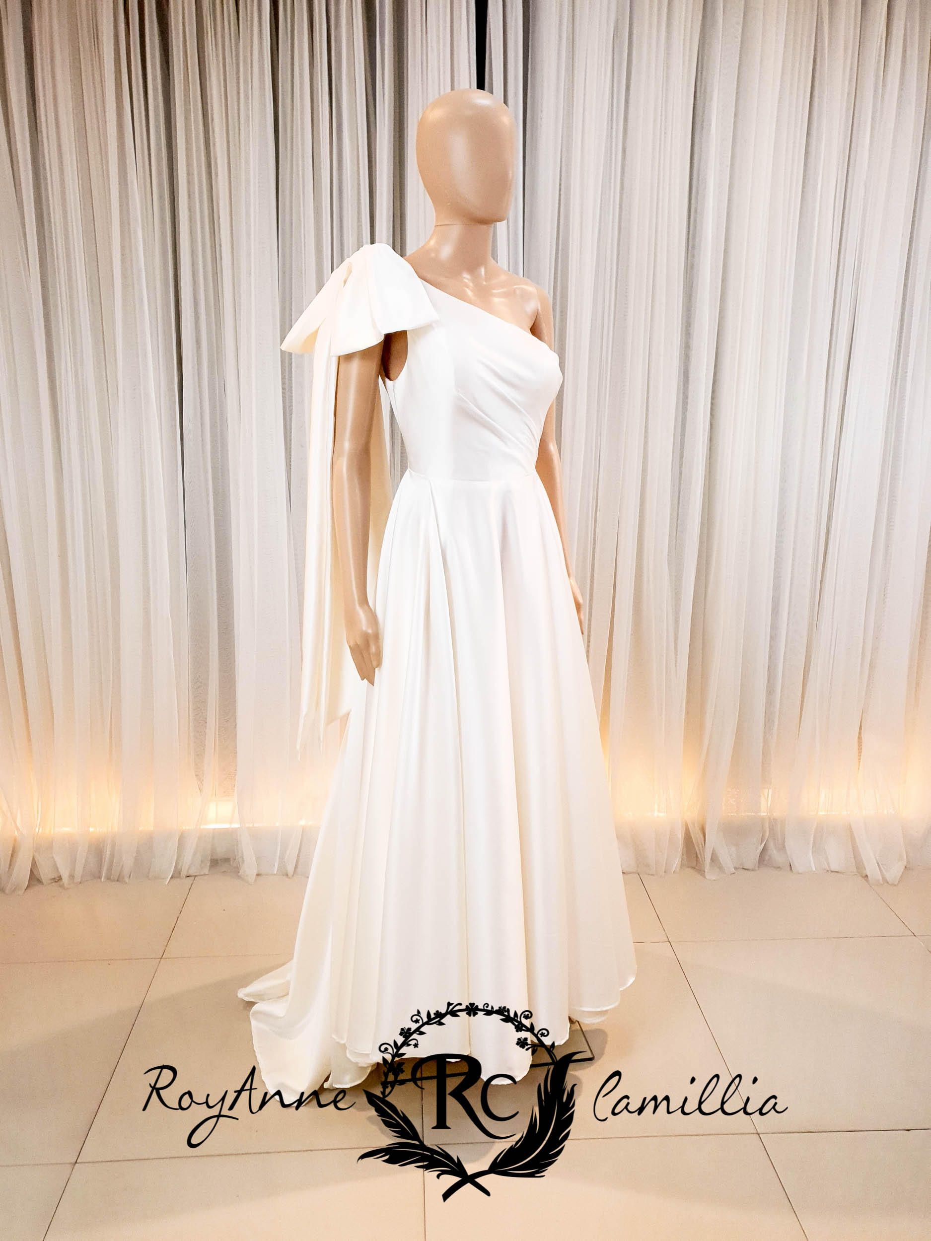 Luxury 3A Austria Crystals Beaded Ballgown Wedding Dress, Long Sleeves  Bling Satin Ballgown Wedding Dress. - Etsy